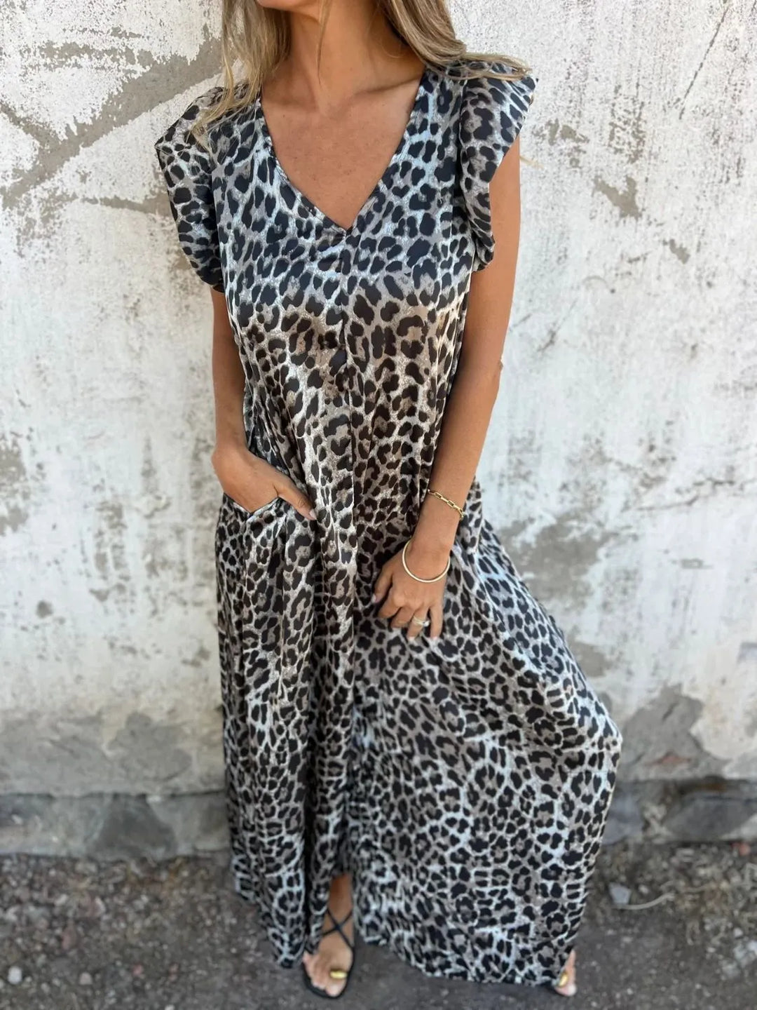 Freya – Leopard Print Midi Dress with Pockets