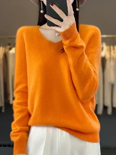 Enid – Loose Knit V-Neck Jumper