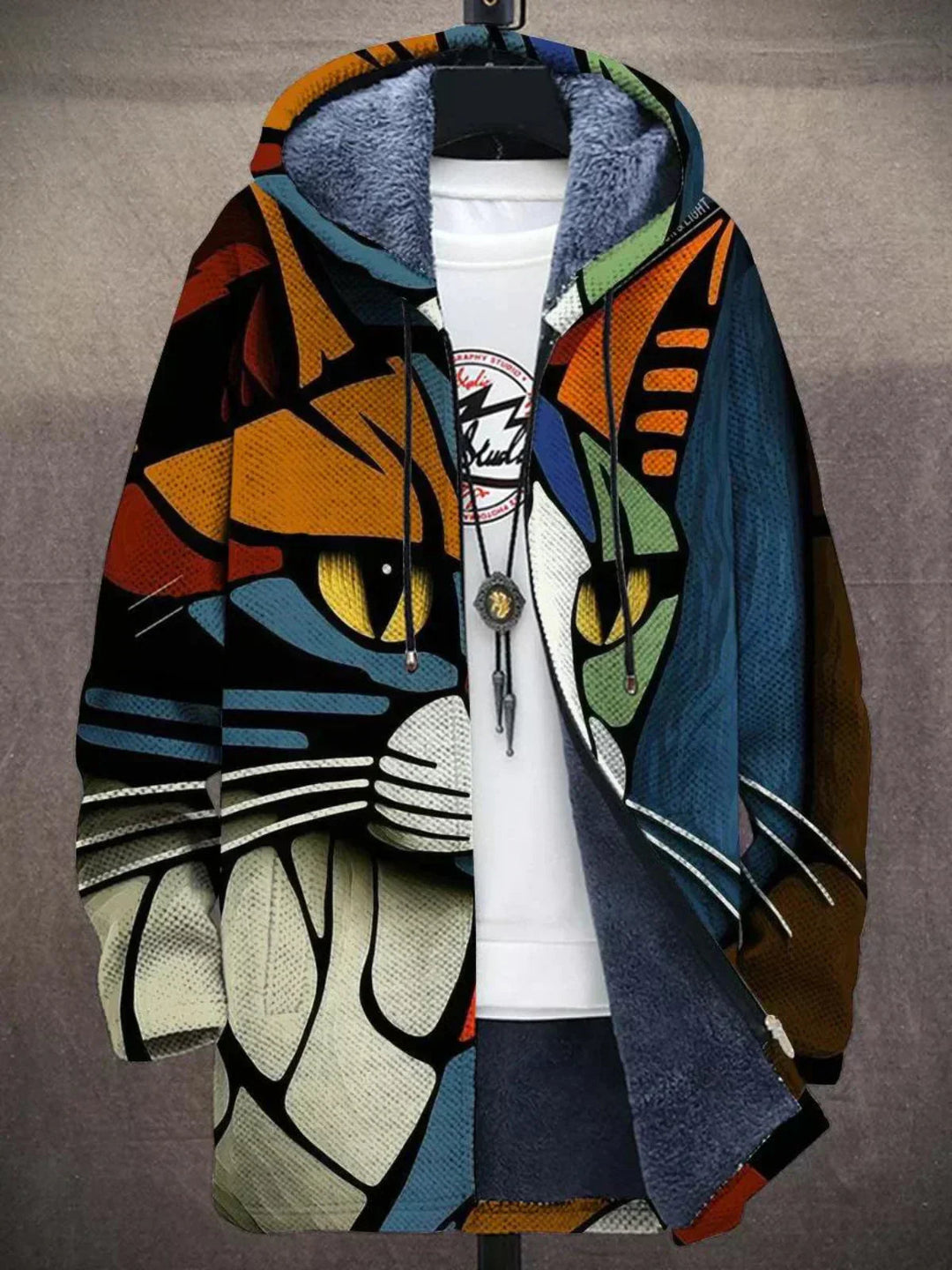 Delia – Fleece-Lined Abstract Cat Print Hoodie
