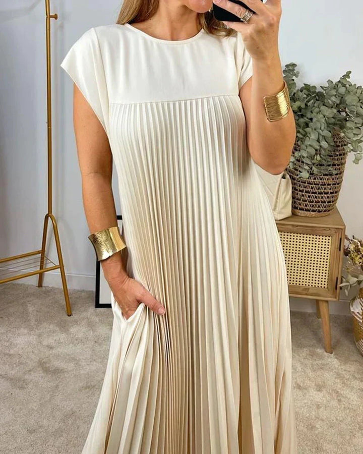 Samiya | Sleeveless Pleated Dress