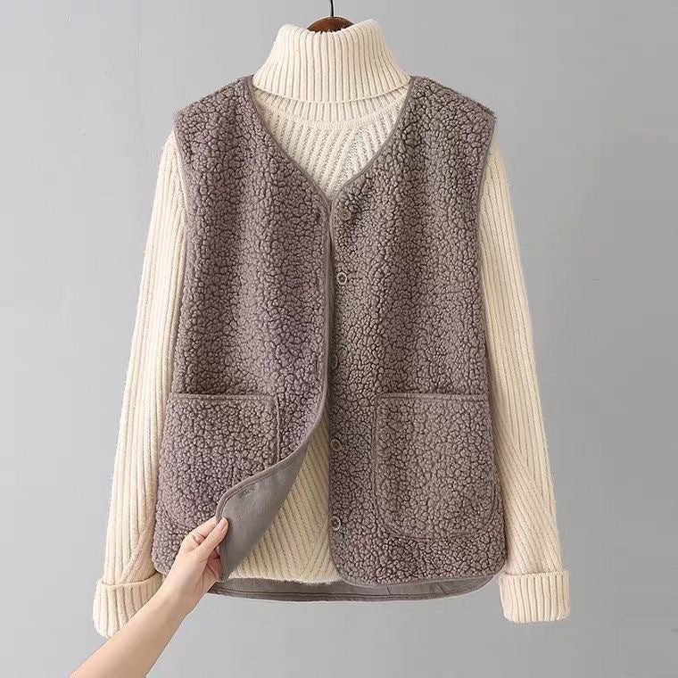 Frances – Soft Fleece Sleeveless Waistcoat