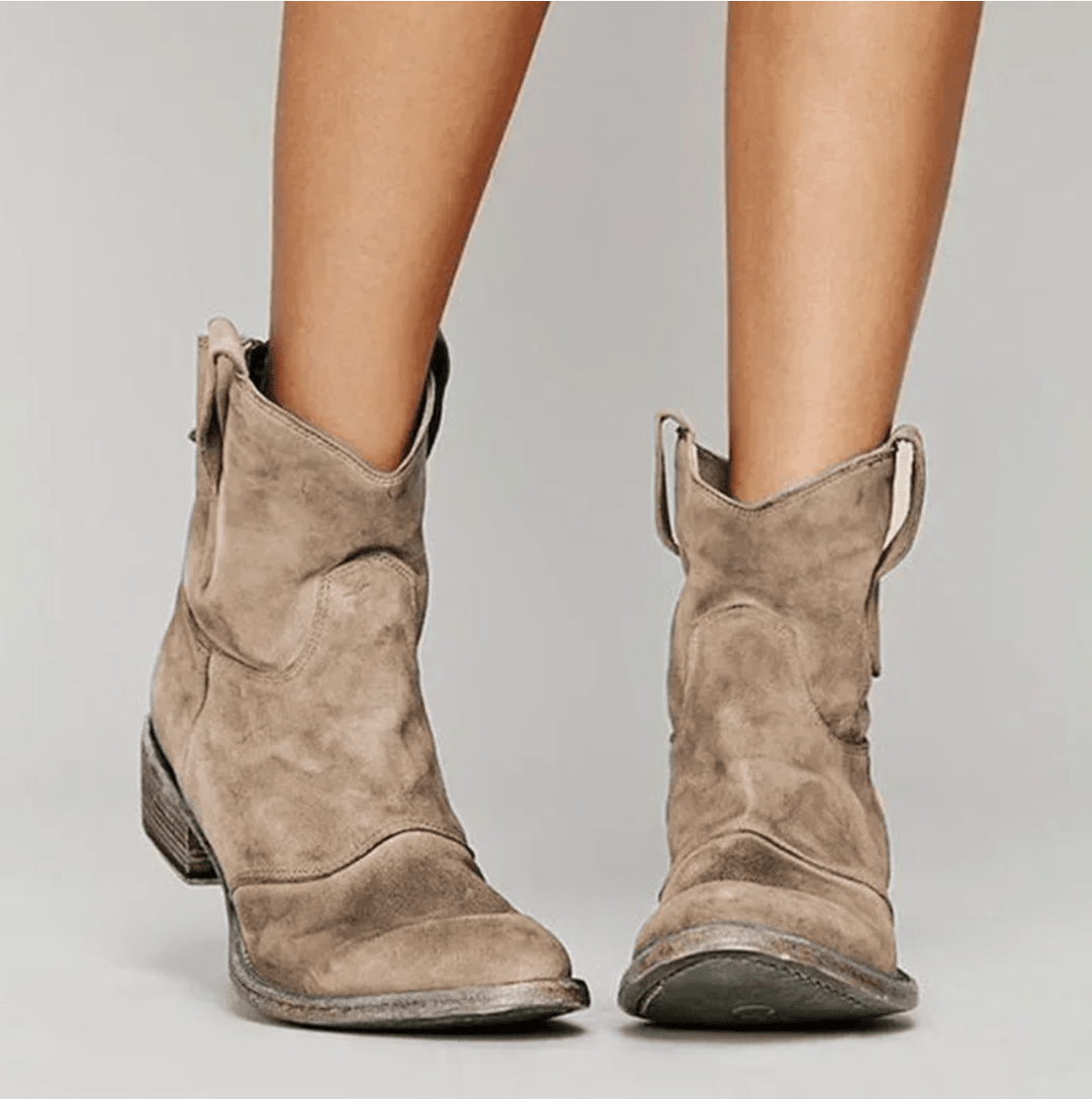 Heather – Western-Style Ankle Boots