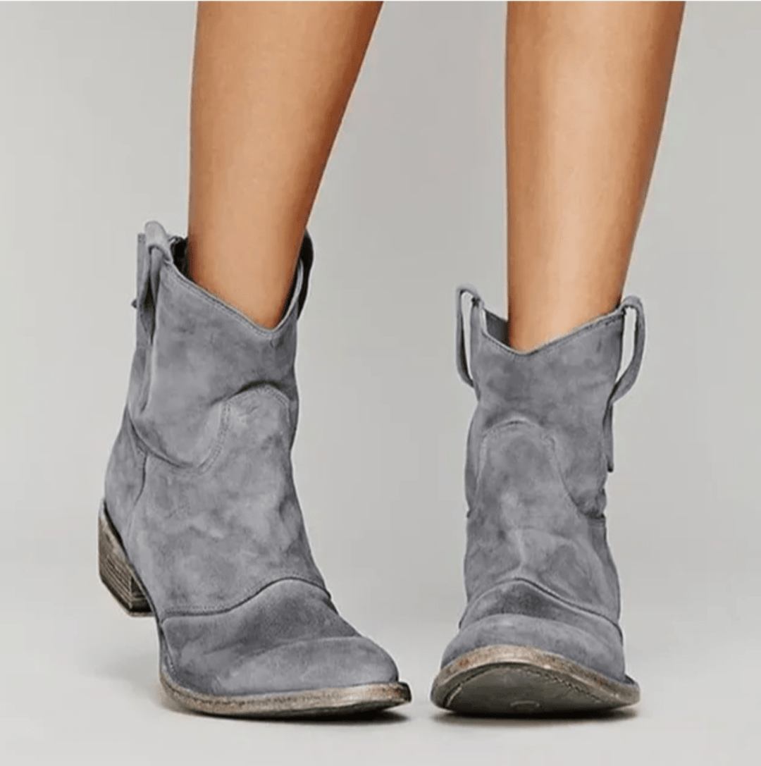 Heather – Western-Style Ankle Boots